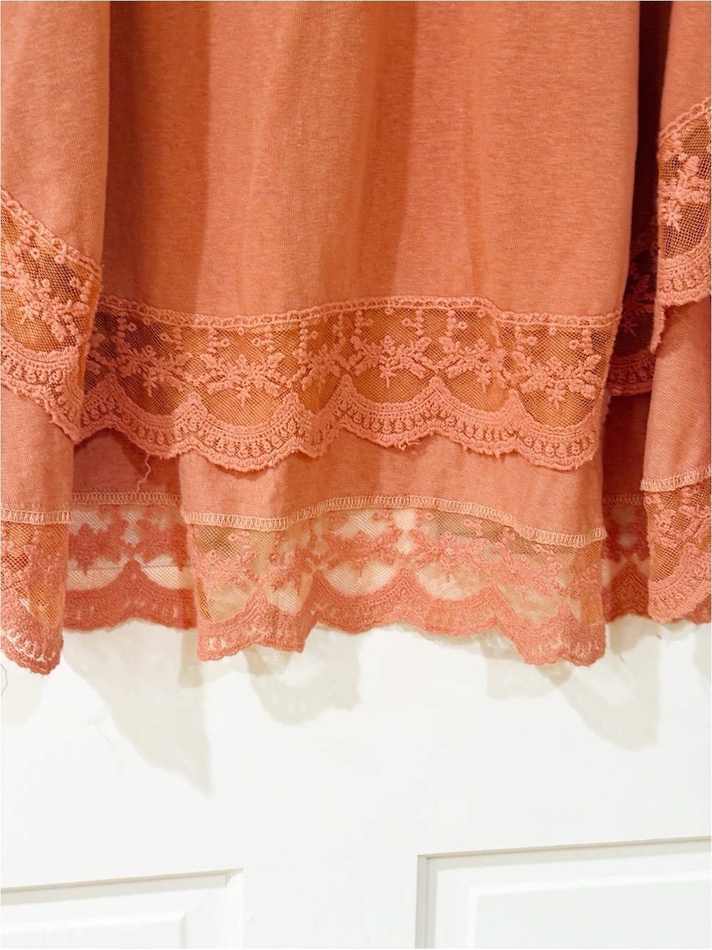 Easel Rust Orange Lace Trim Long Sleeve Top Size L - Picture 2 of 8